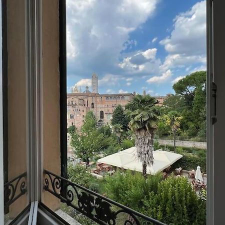 Appartamento A Due Passi Dal Duomo Siena Exterior foto